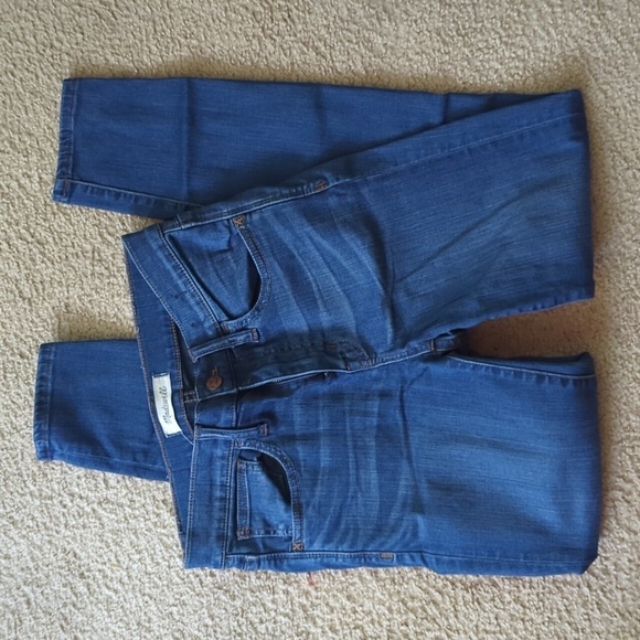 Madewell Roadtripper  Medium Wash Denim Skinny Jeans Size 26 - Picture 1 of 8